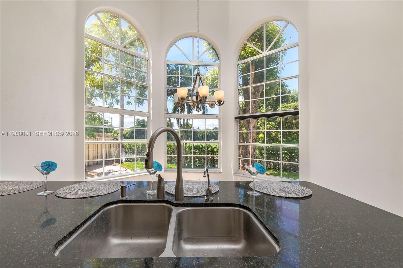 DORAL GLEN T-17816 - Residential