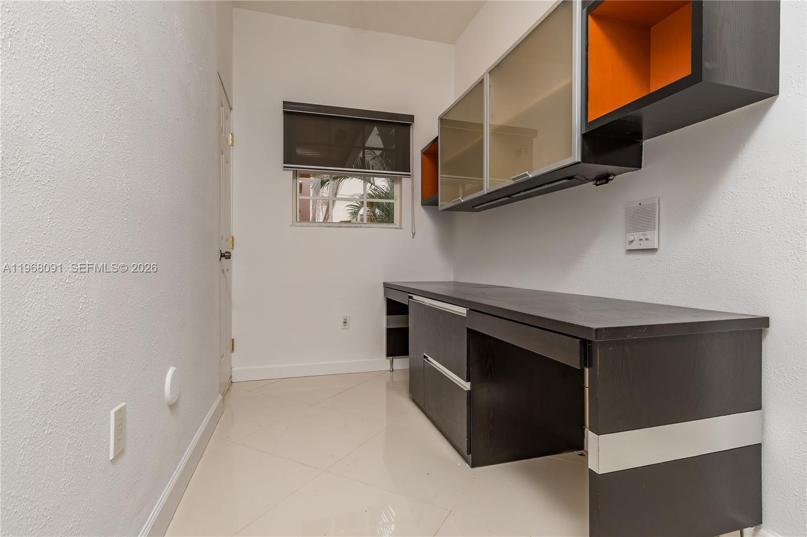 DORAL GLEN T-17816 - Residential