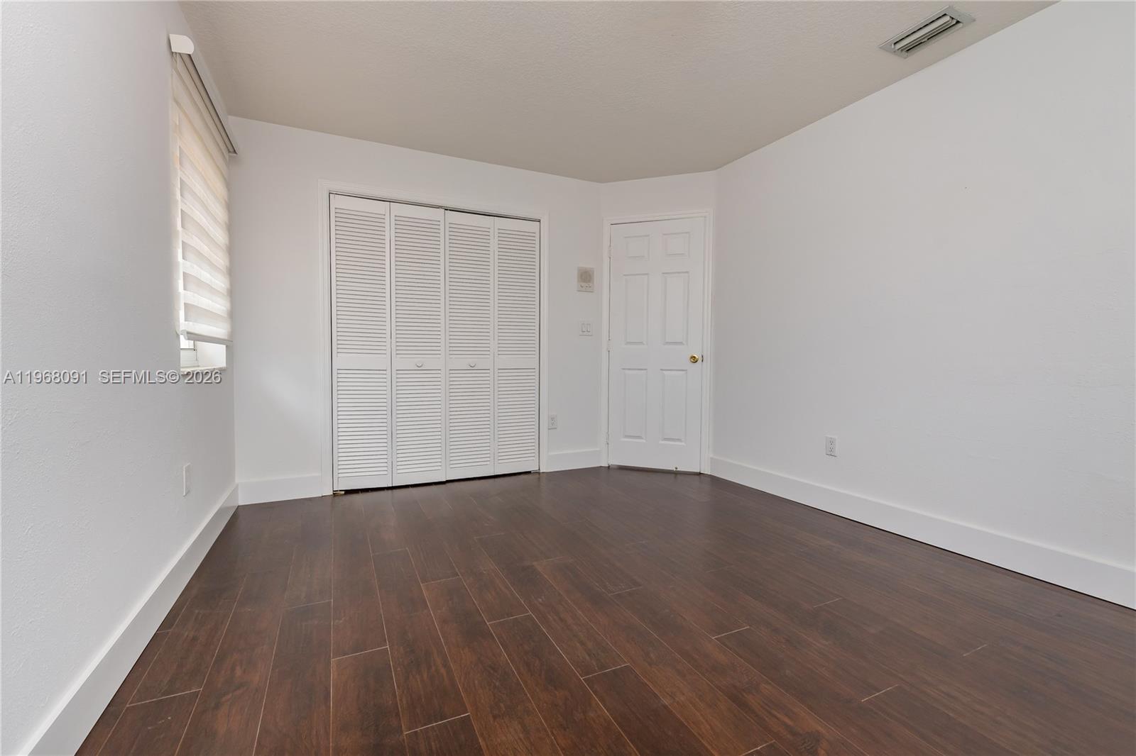 DORAL GLEN T-17816 - Residential