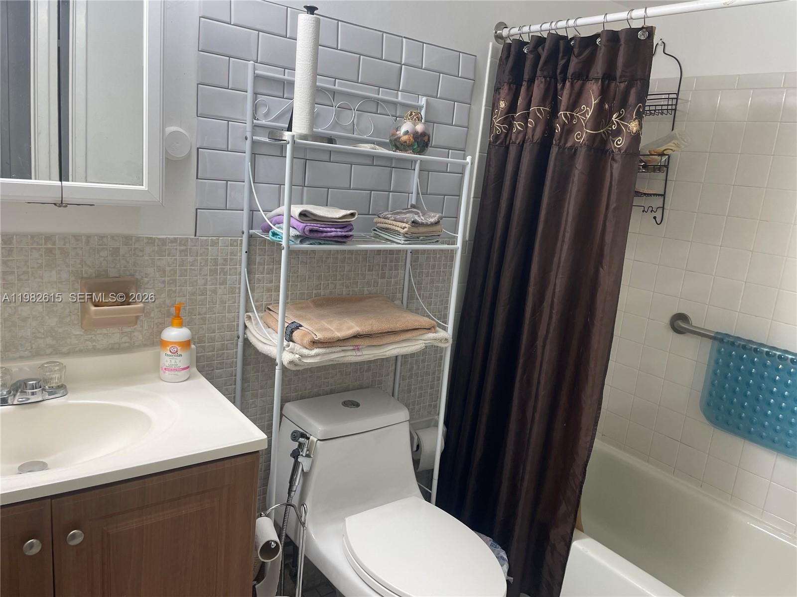 RO-MONT SOUTH CONDO B - Residential