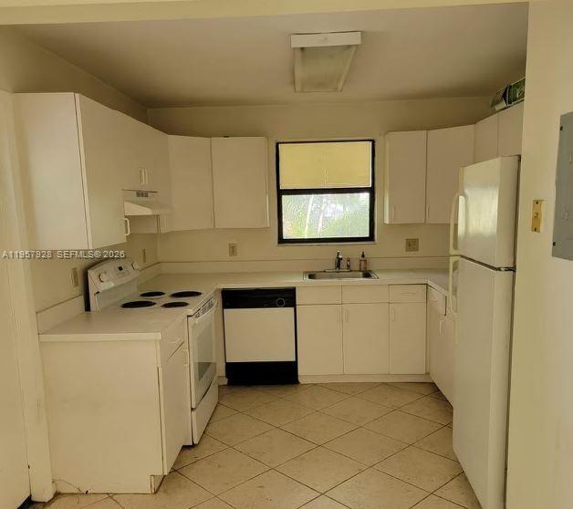 FINLEYS RESUB - Residential Lease