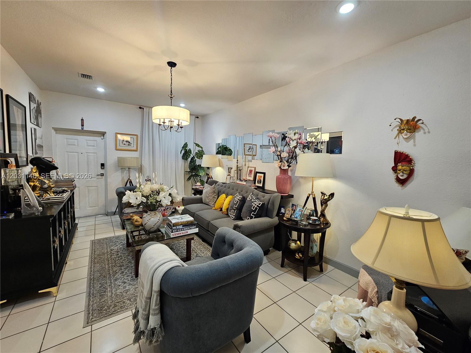 1661 SE 28th St 105
