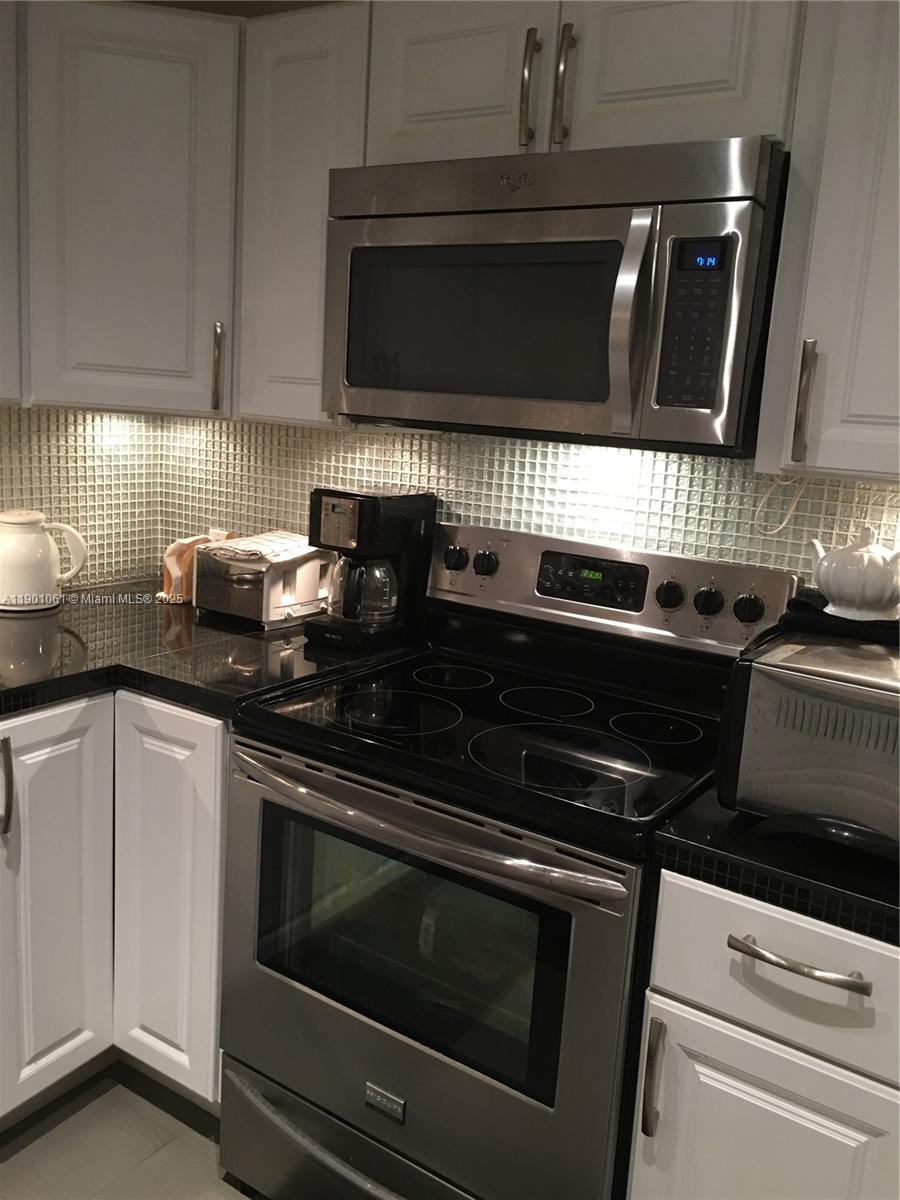 ARLEN BEACH CONDO - Residential