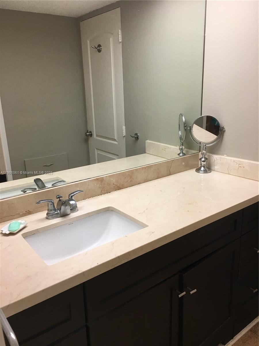 ARLEN BEACH CONDO - Residential