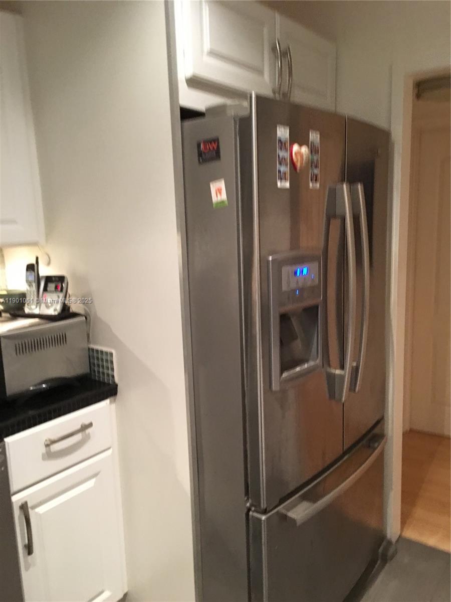 ARLEN BEACH CONDO - Residential