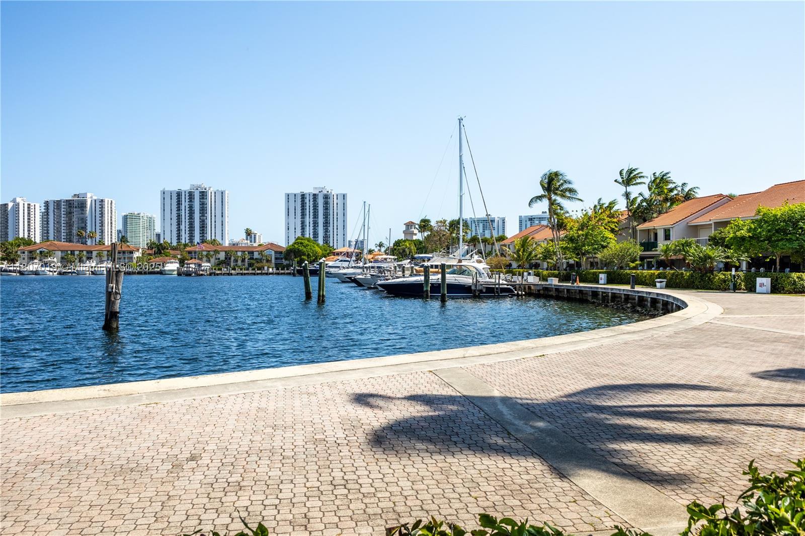 PORTSVIEW @ THE WATERWAYS - Residential