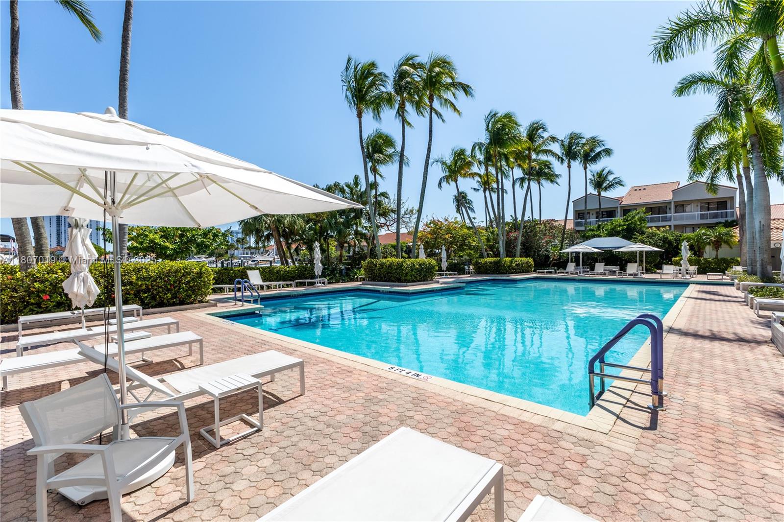 PORTSVIEW @ THE WATERWAYS - Residential