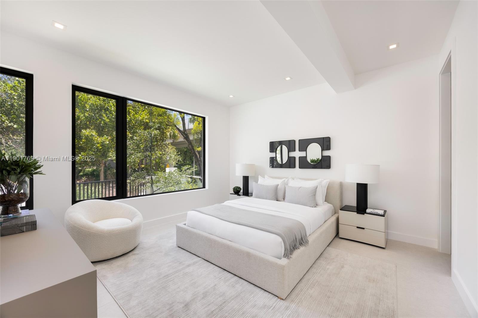 THE ROADS TOWNHOUSE - Residential