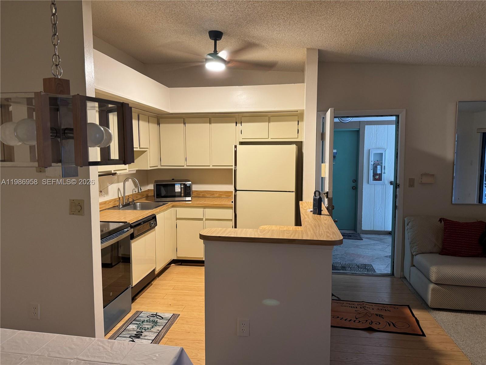 CLAIRMONT CONDOMINIUM - Residential Lease