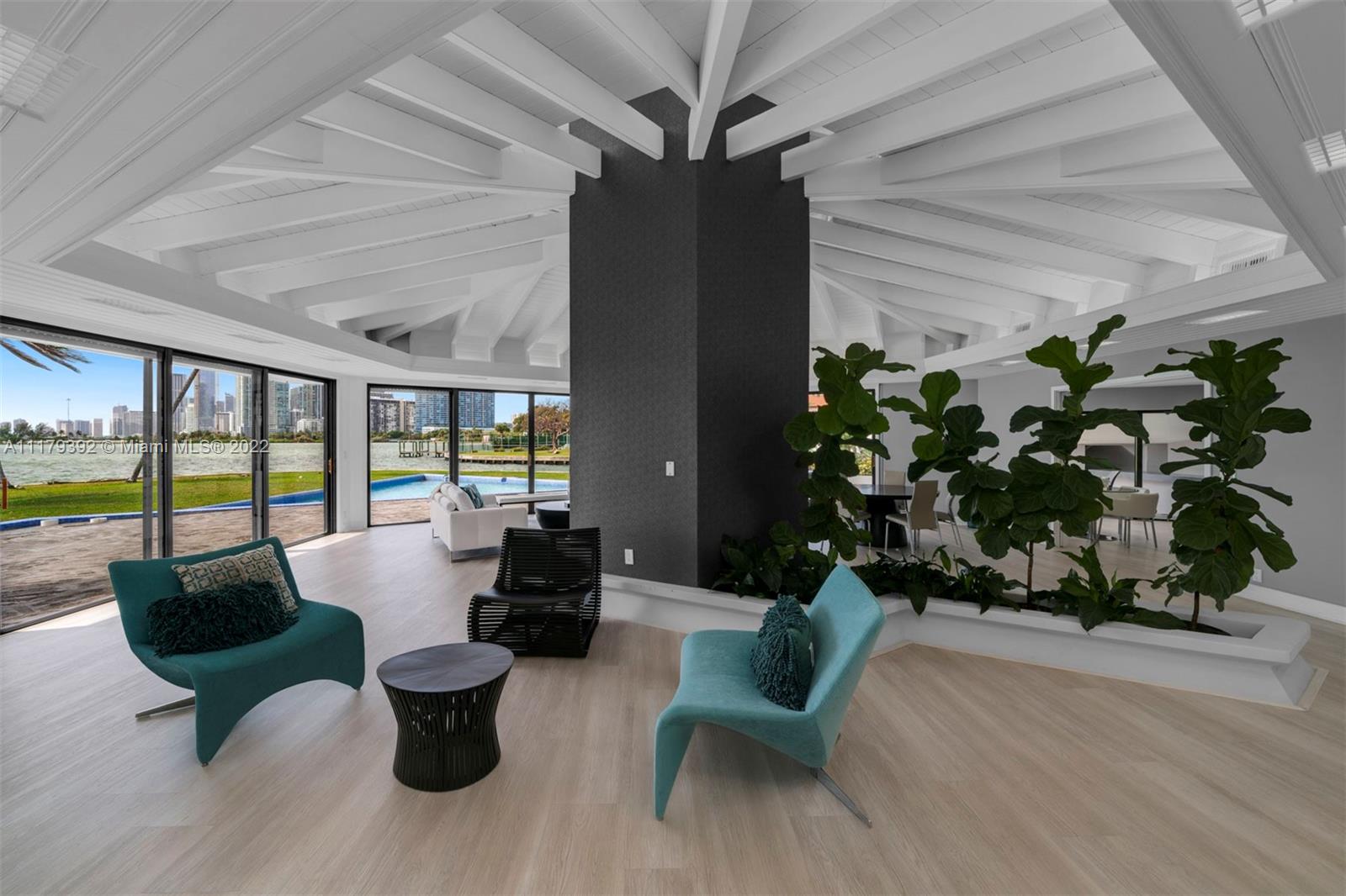 BAY POINT - Residential