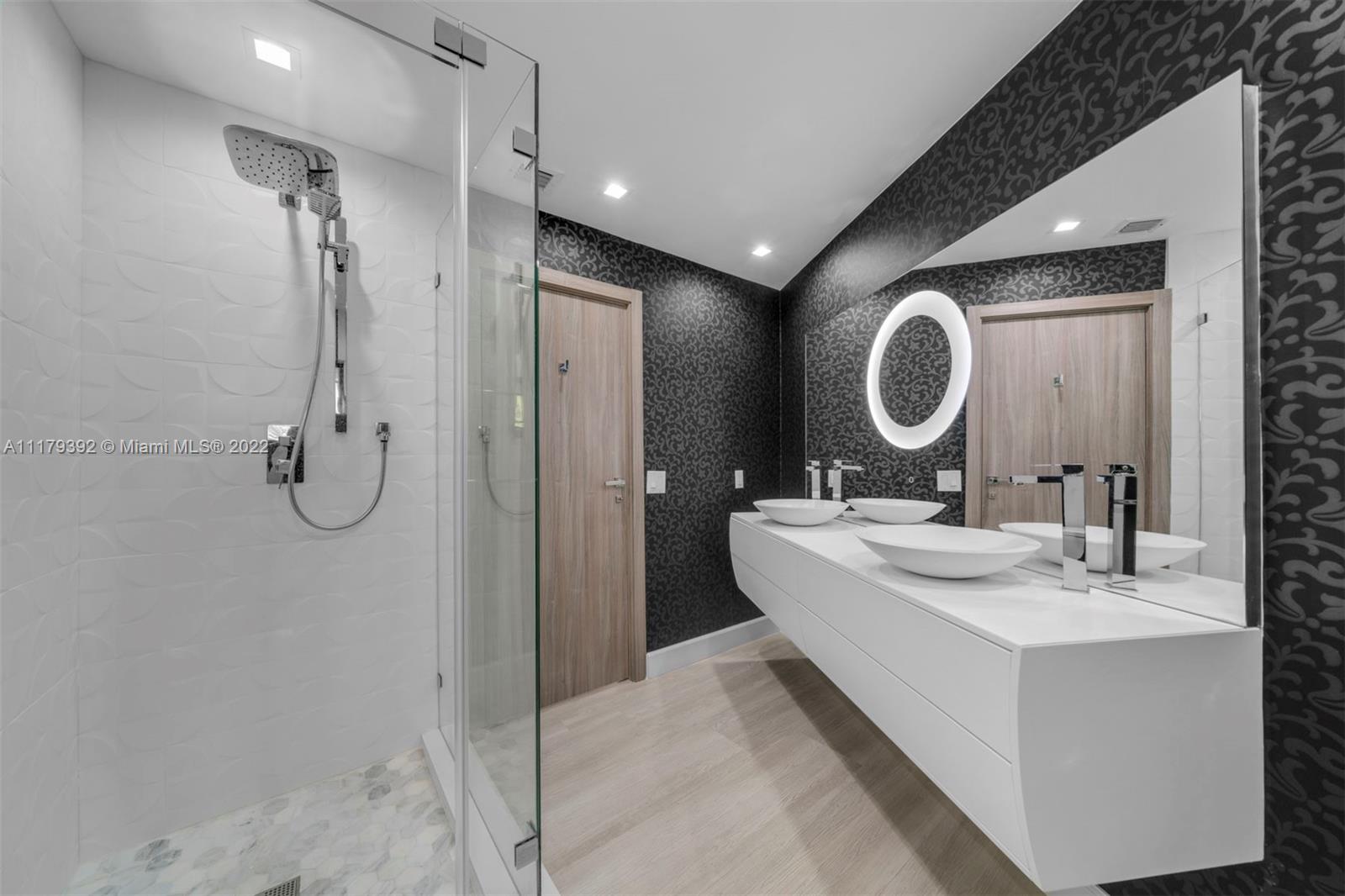 BAY POINT - Residential