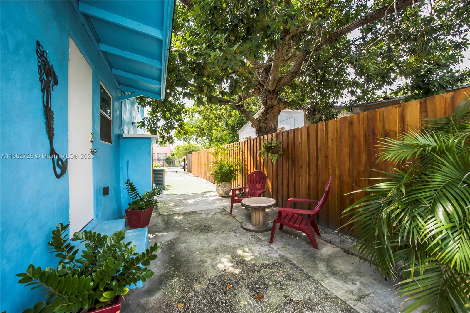 227 NW 34th St #2