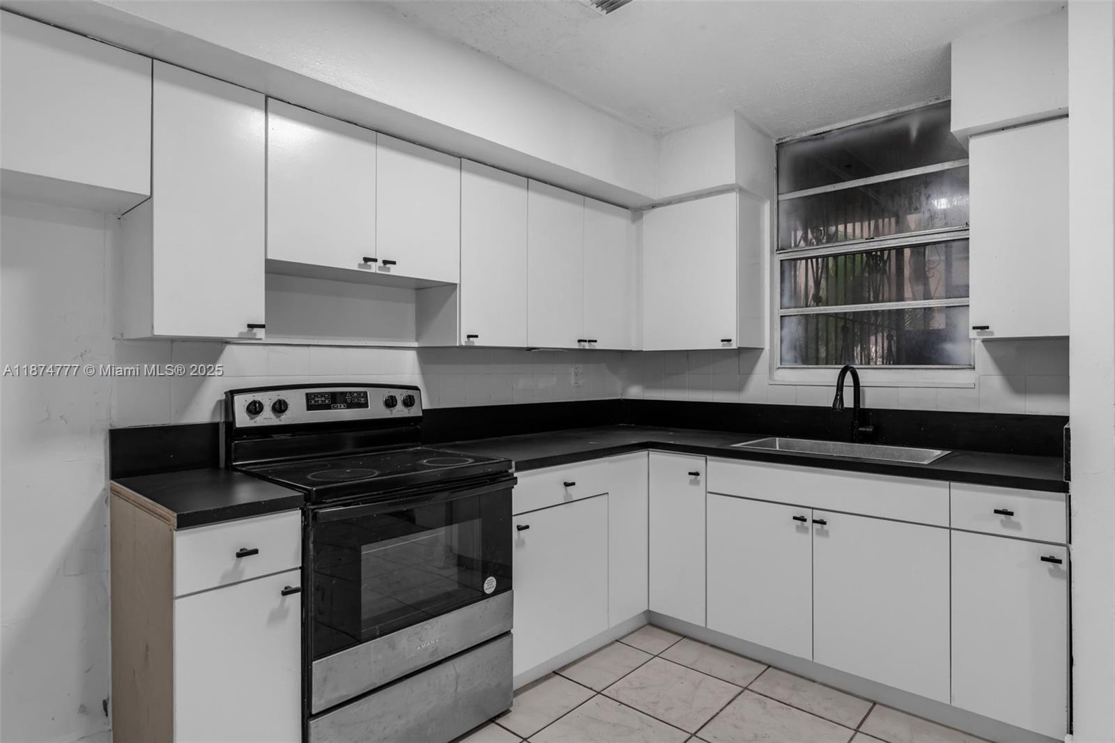 LEE PARK CONDO - Residential Lease