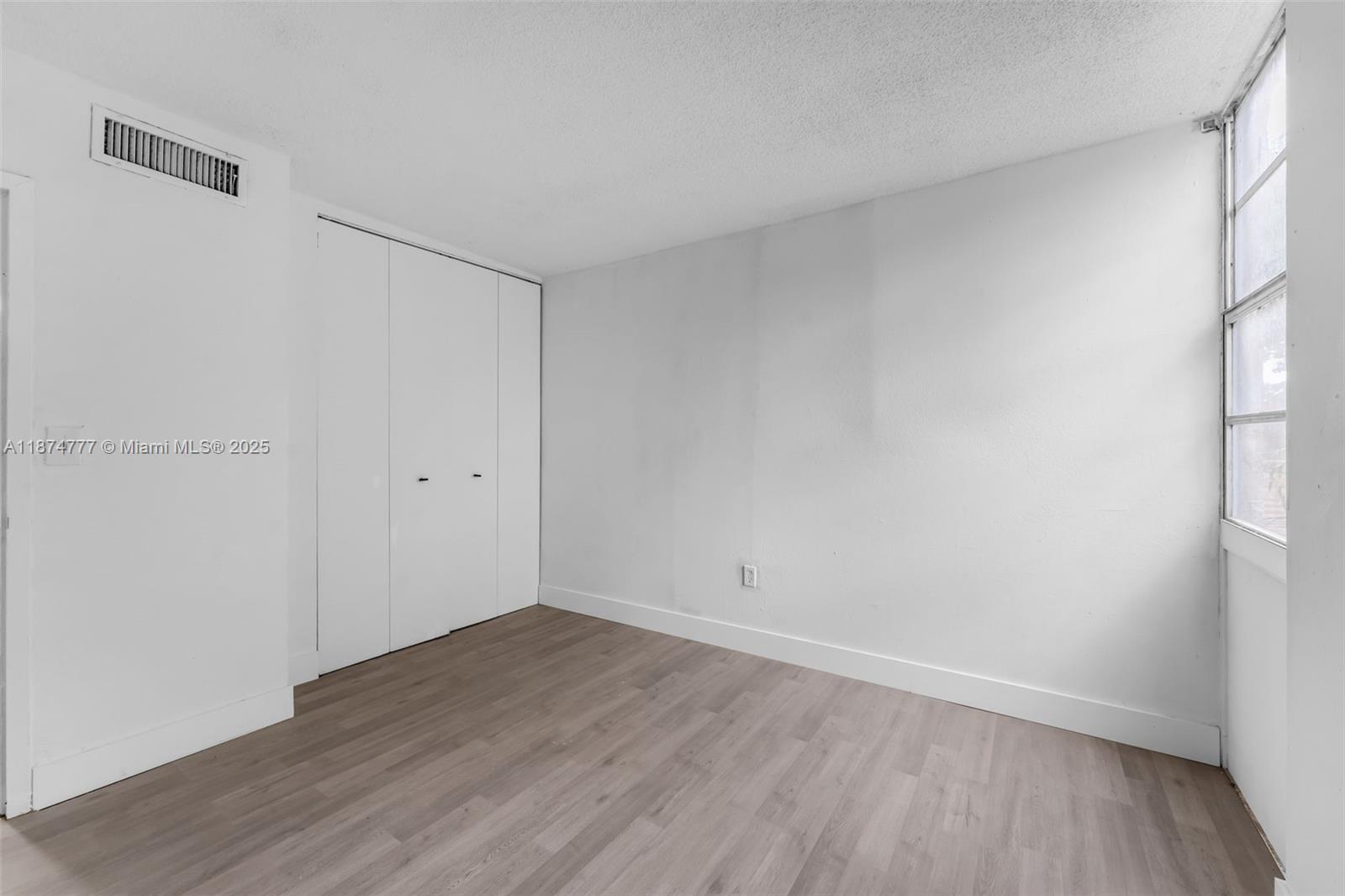 LEE PARK CONDO - Residential Lease