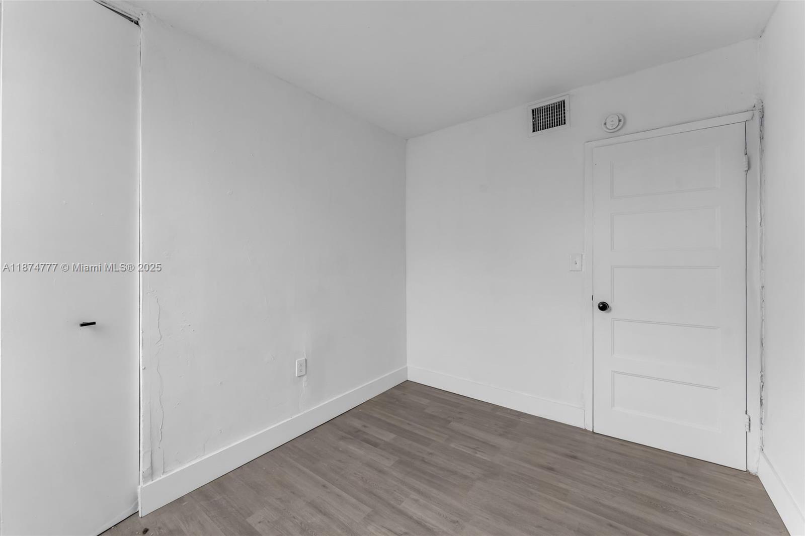 LEE PARK CONDO - Residential Lease