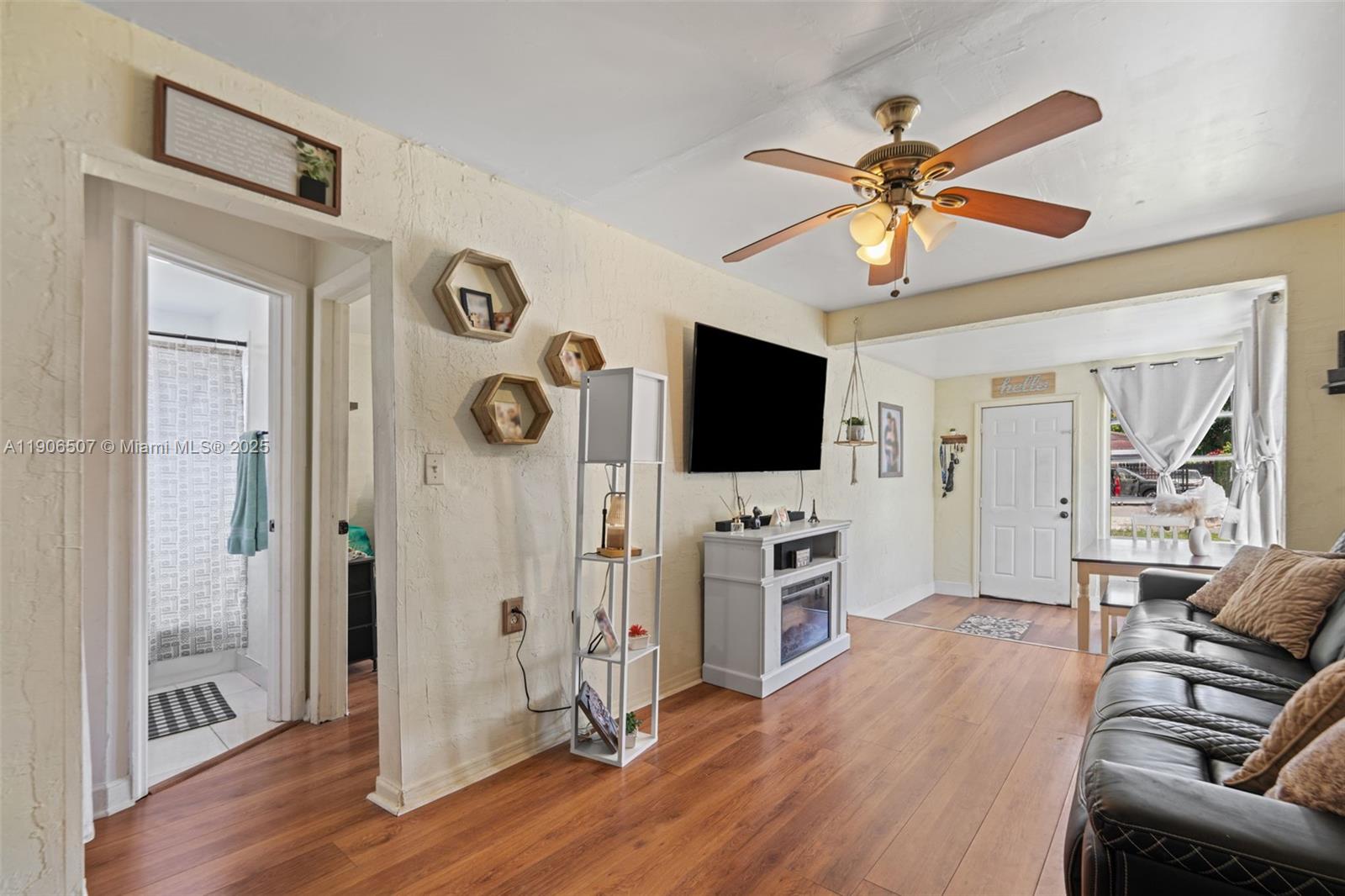 HIALEAH HEIGHTS - Residential