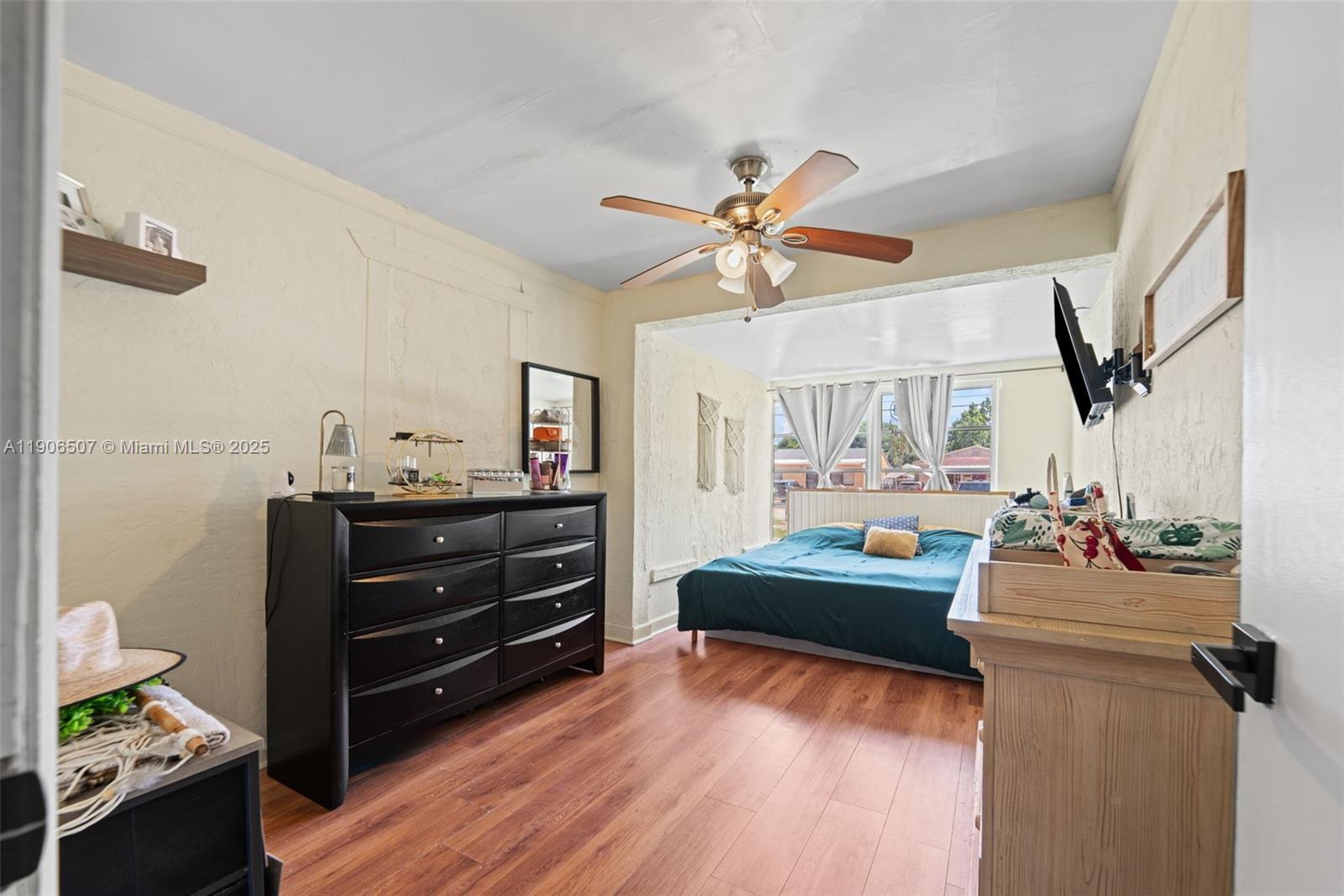 HIALEAH HEIGHTS - Residential