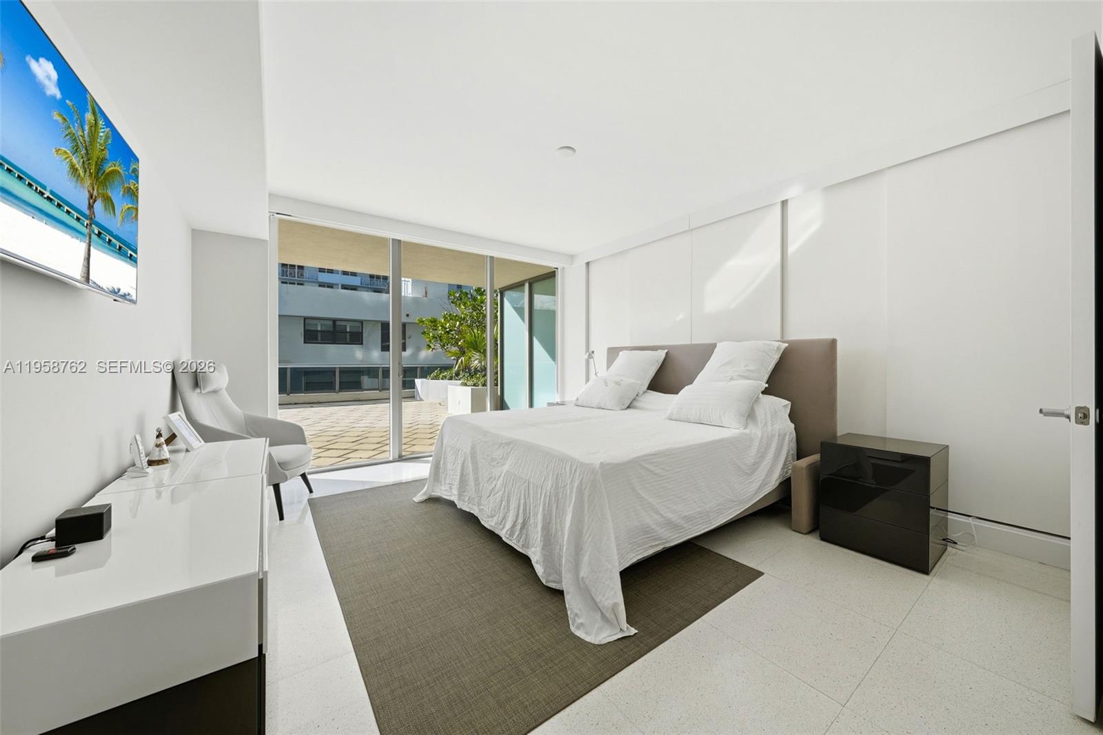 MEI CONDO - Residential