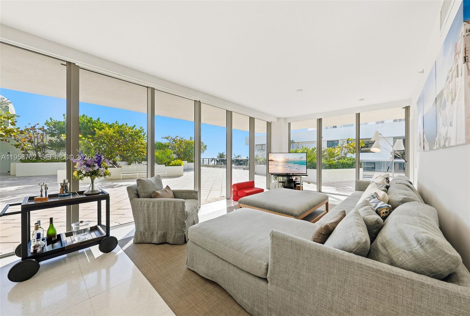 MEI CONDO - Residential