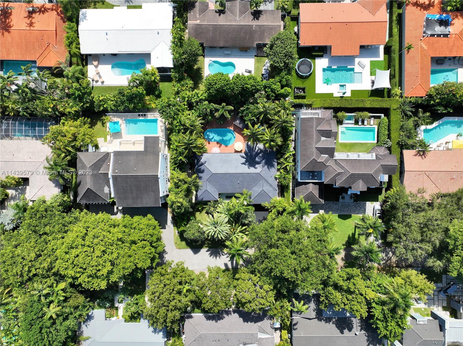 SANS SOUCI REV & AMD - Residential Lease