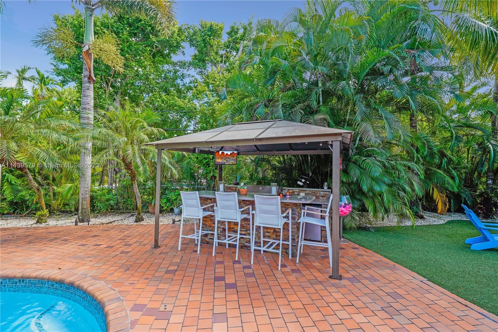 SANS SOUCI REV & AMD - Residential Lease