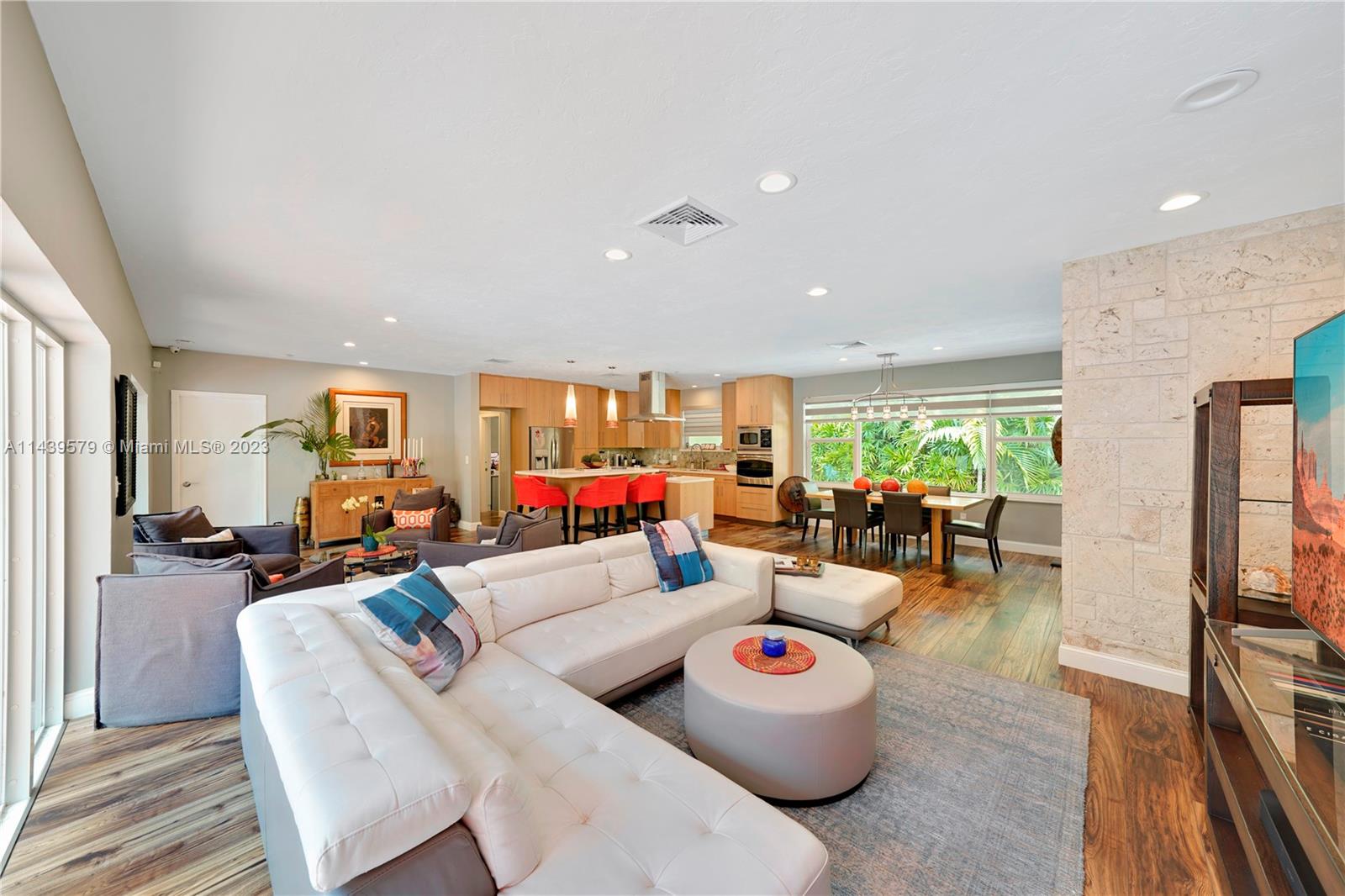 SANS SOUCI REV & AMD - Residential Lease