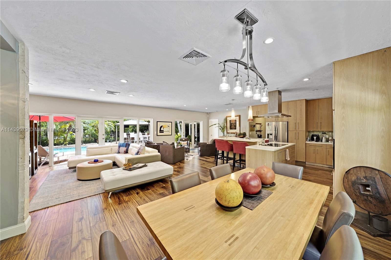 SANS SOUCI REV & AMD - Residential Lease