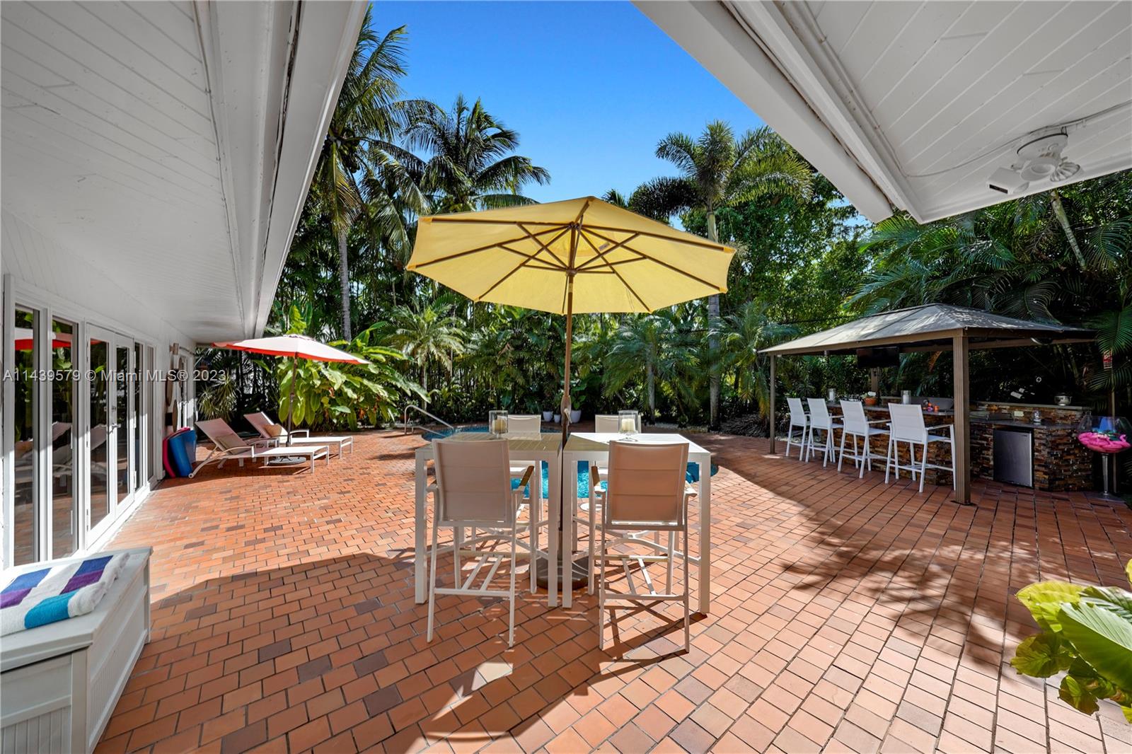 SANS SOUCI REV & AMD - Residential Lease