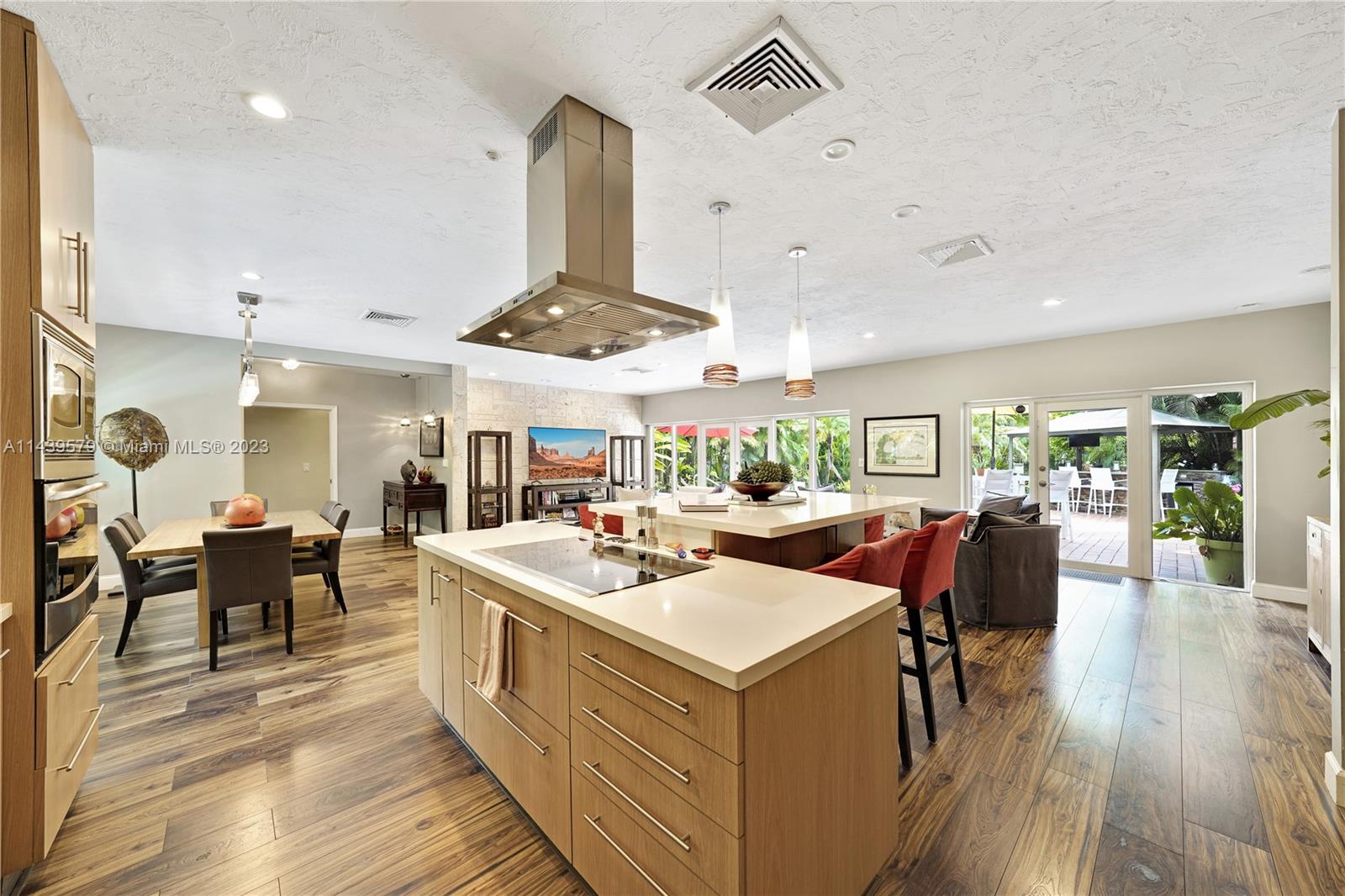 SANS SOUCI REV & AMD - Residential Lease