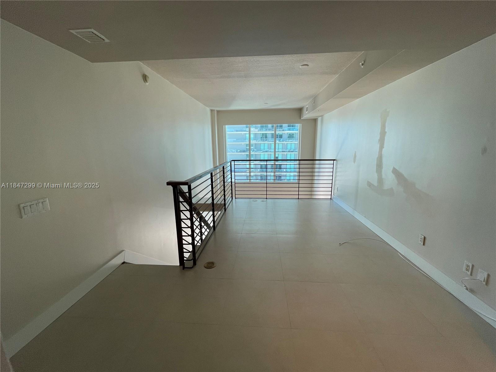 INFINITY AT BRICKELL COND - Residential