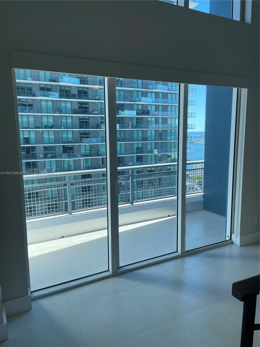 INFINITY AT BRICKELL COND - Residential