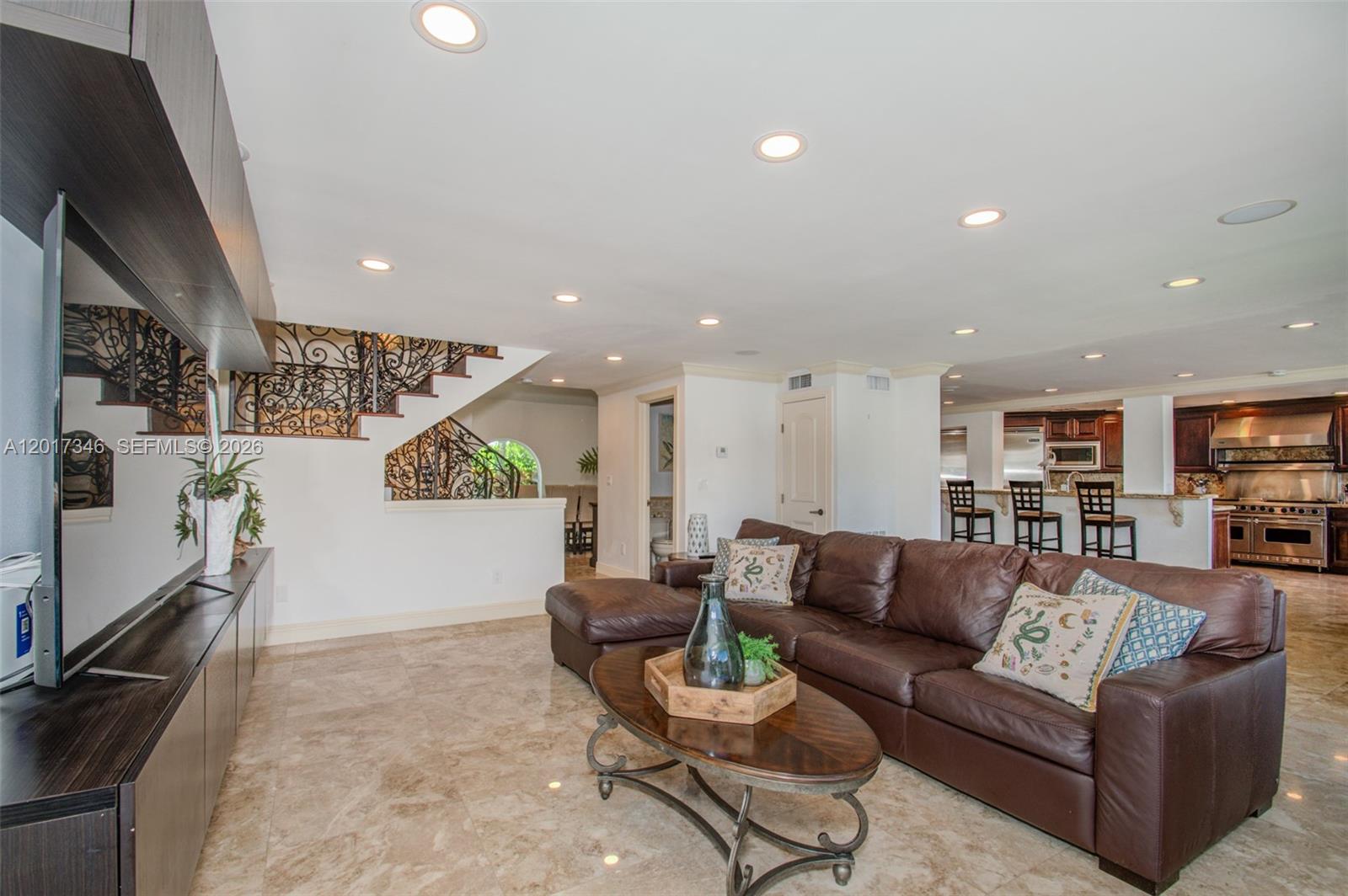 EASTERN SHORES - Residential Lease