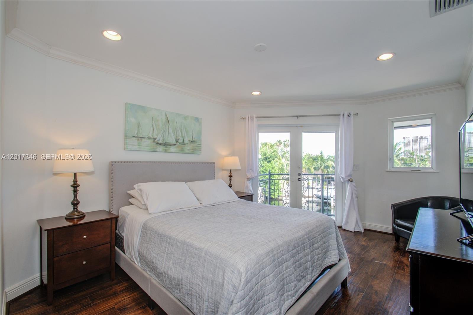 EASTERN SHORES - Residential Lease