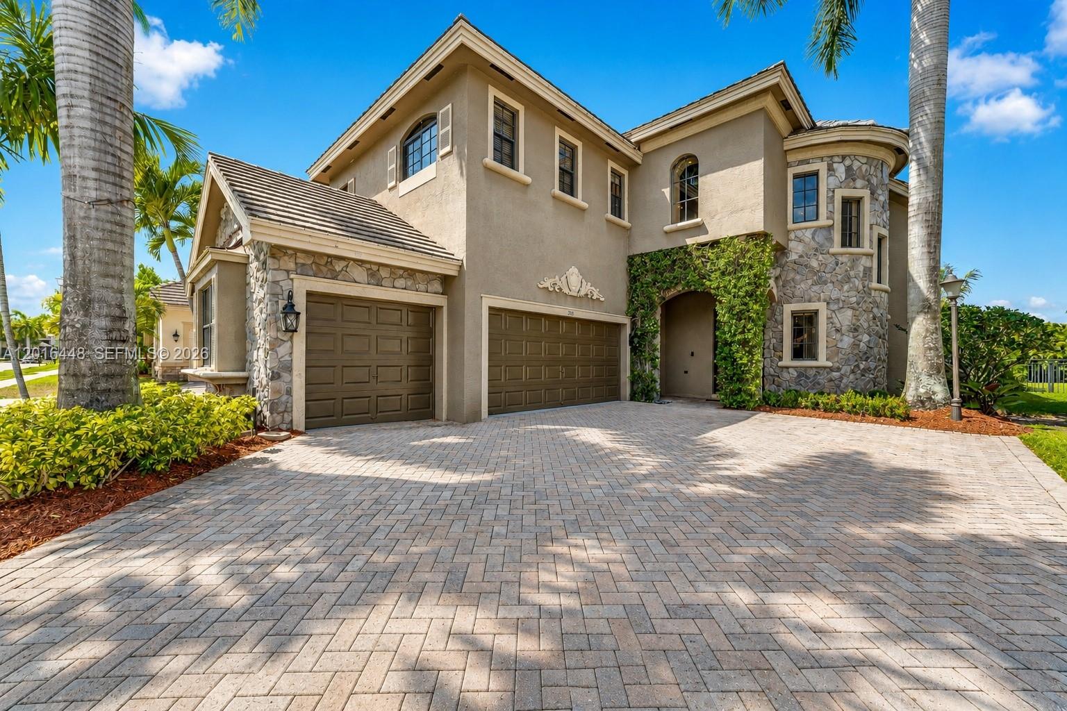 3476 Collonade Dr - Image 1