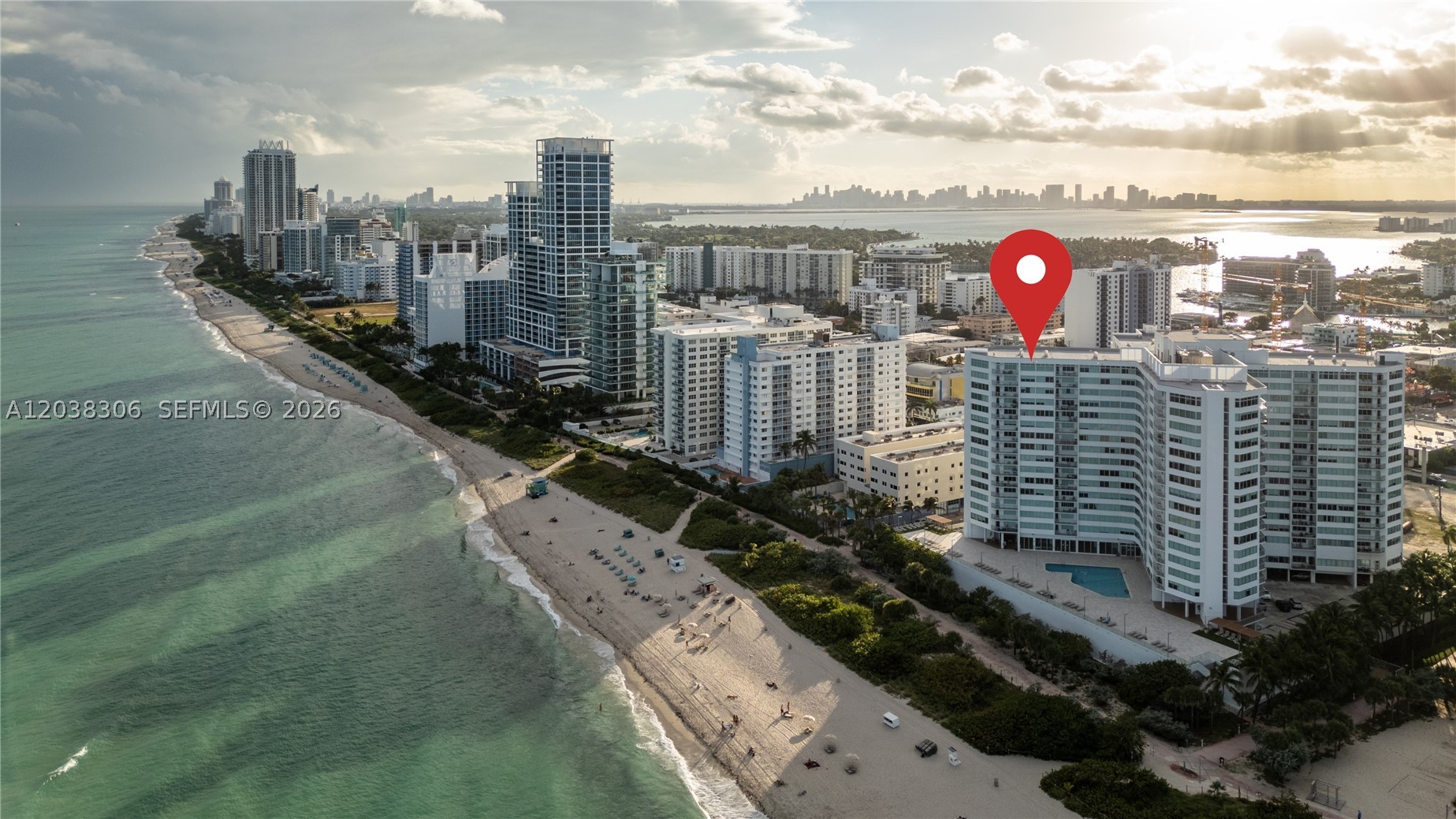 7135 Collins Ave 1216