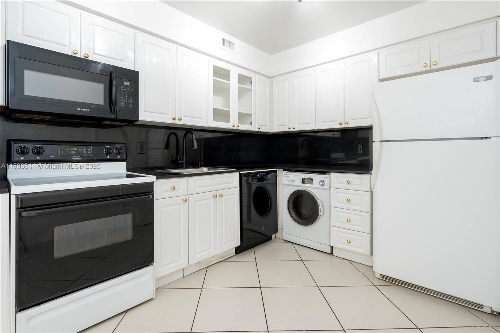 AQUASOL CONDO - Residential