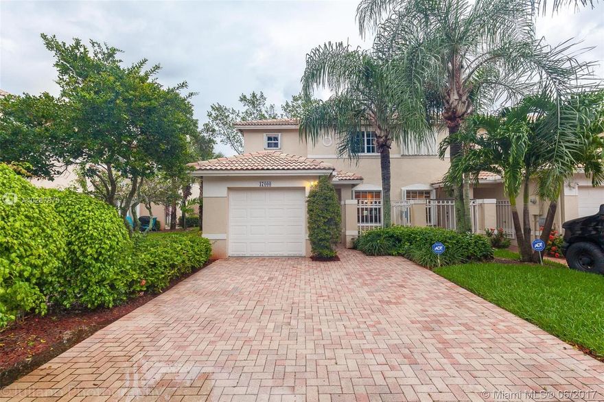 WATERFRONT ALL UPGRADED TOWNHOUSE UNIT ON AN OVERSIZED CORNER LOT WITHIN PEMBROKE ISLES FEATURES 2 BED 2.5 BATH! OFFERS ORIGINAL FLOOR PLAN LAYOUT W/ FULL ONE CAR GARAGE. A UNQUE UNIT W/ ALL RECENTLY RENOVATED BATHROOMS, NEW KITCHEN INCL NEWER STAINLESS STEAL APPLIANCES, GRANITE COUNTERTOPS, CROWN MOLDING, OVERHEAD LED ACCENT LIGHTING, WOODEN CABINETS, WINDOW TREATMENTS & MODERN VERTICAL SHADES/BLINDS, ACCORDION SHUTTERS. NEW TILE & CARPET FLOORS, NEW A/C UNIT, NEWER WATER HEATER & GOOD ROOF! LOCATED WITHIN A VERY SECURE & SAFE GATED COMMUNITY FEATURING STATE OF THE ART CLUBHOUSE, POOL, GYM, SAUNA, TENNIS COURTS, BASKETBALL COURTS, RACQUETBALL, SOCCER FIELD, FAMILY PLAY AREAS & MORE! WITHIN A+ SCHOOL DISTRICT! CONVENIENTLY LOCATED & CLOSE TO MAJOR HIGHWAYS, PARKS, SHOPPING CENTERS & MORE!