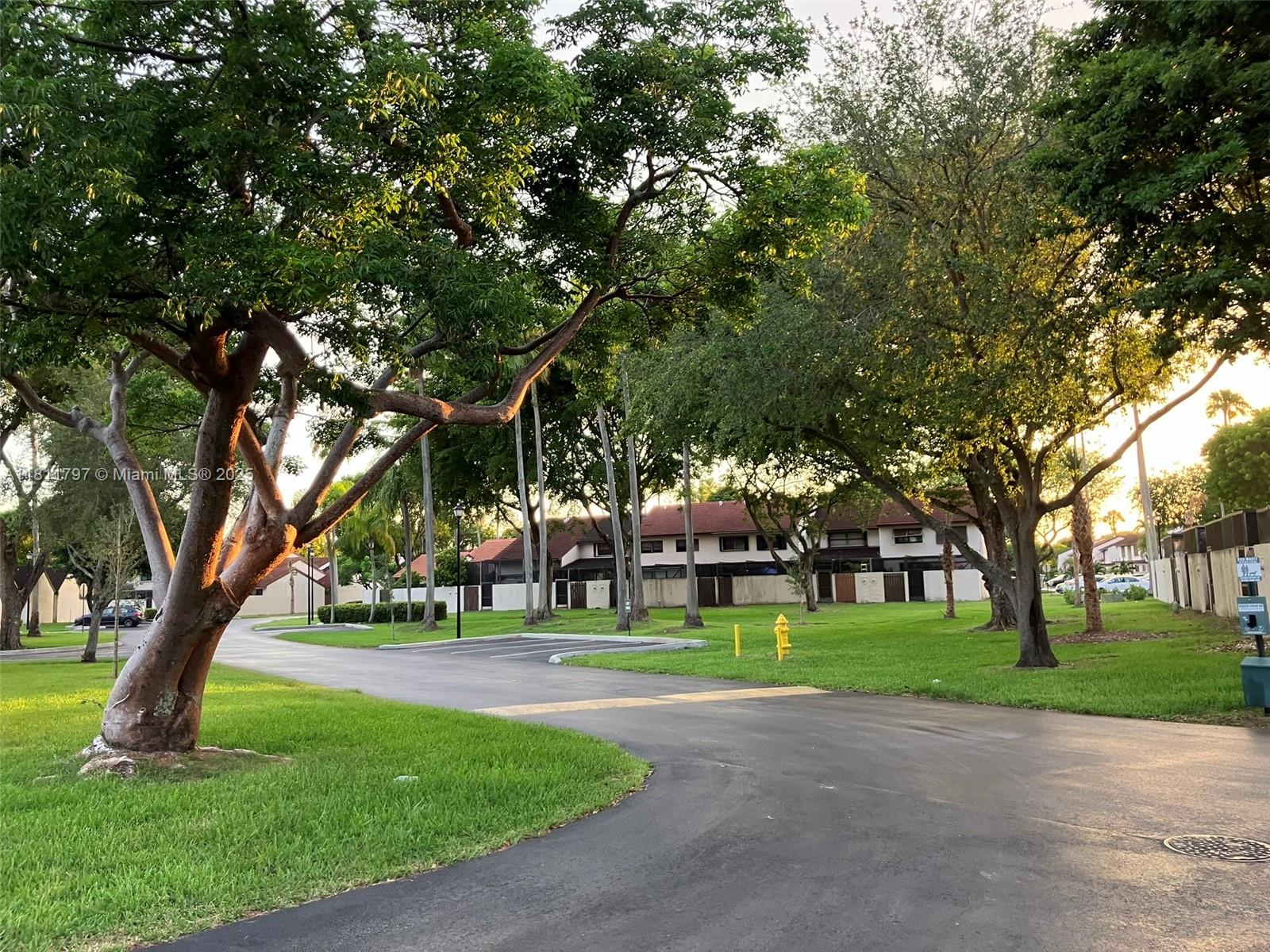 CALUSA POINT - Residential