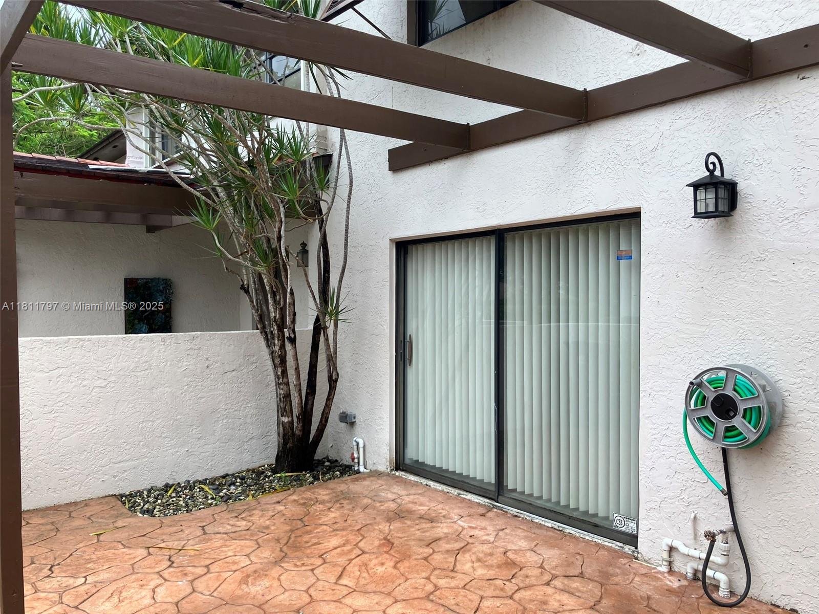 CALUSA POINT - Residential