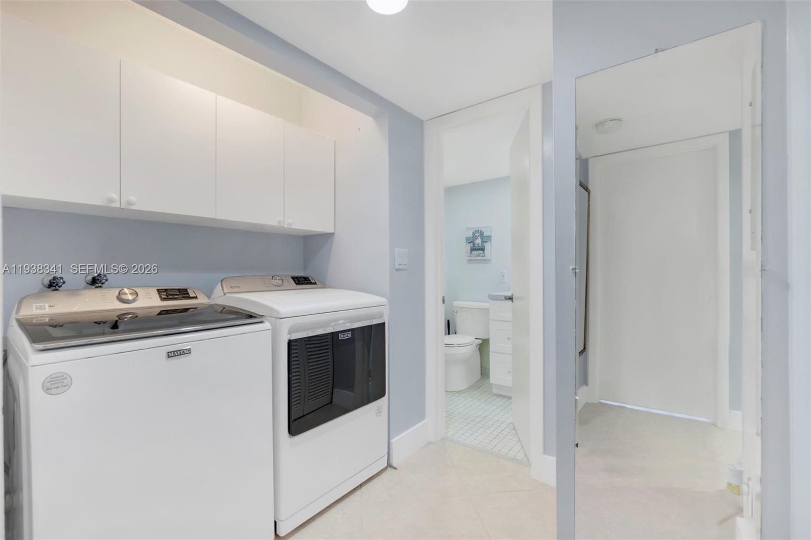 VOYAGER CONDO - Residential