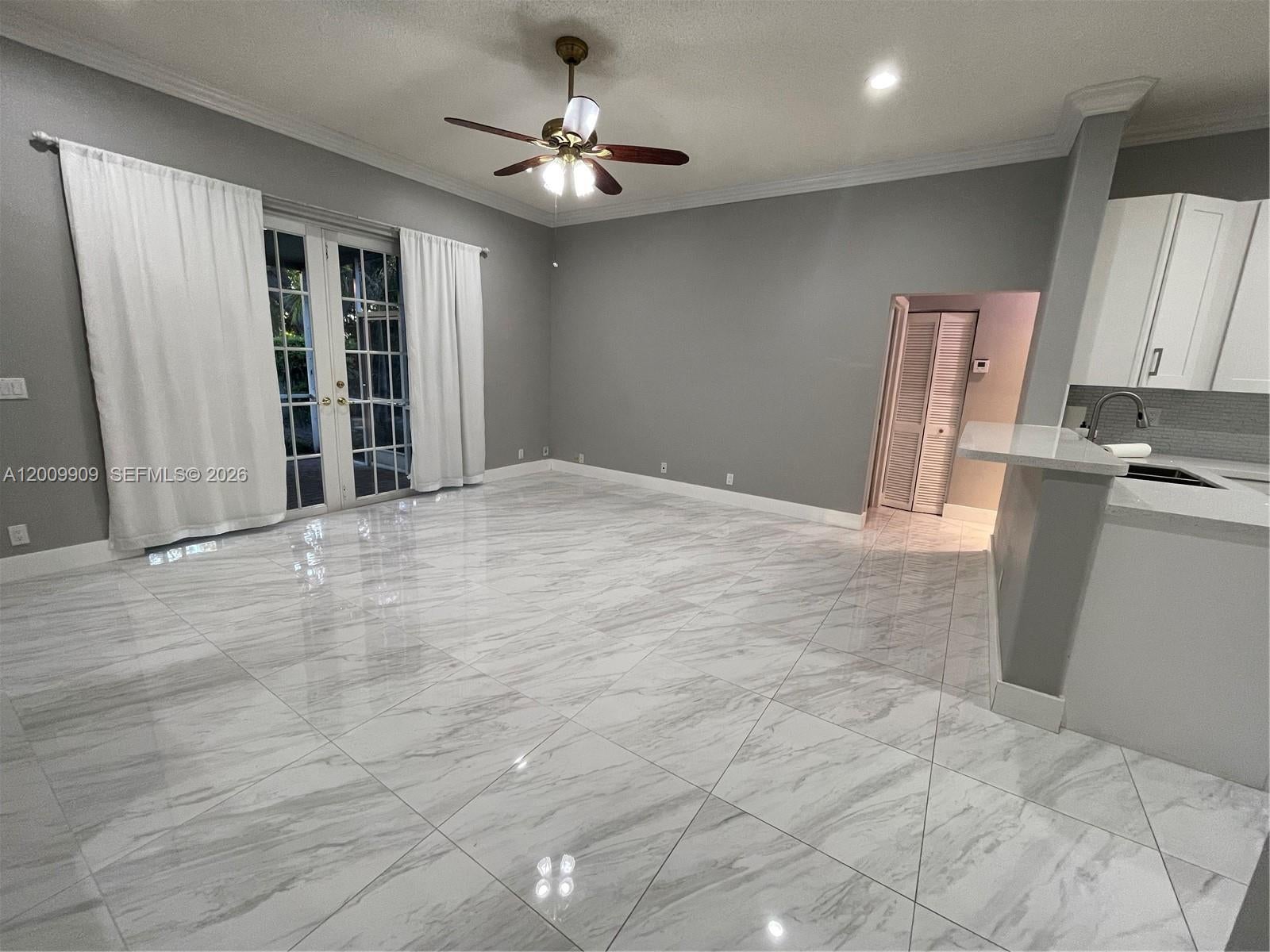 5263 SW 34th Way