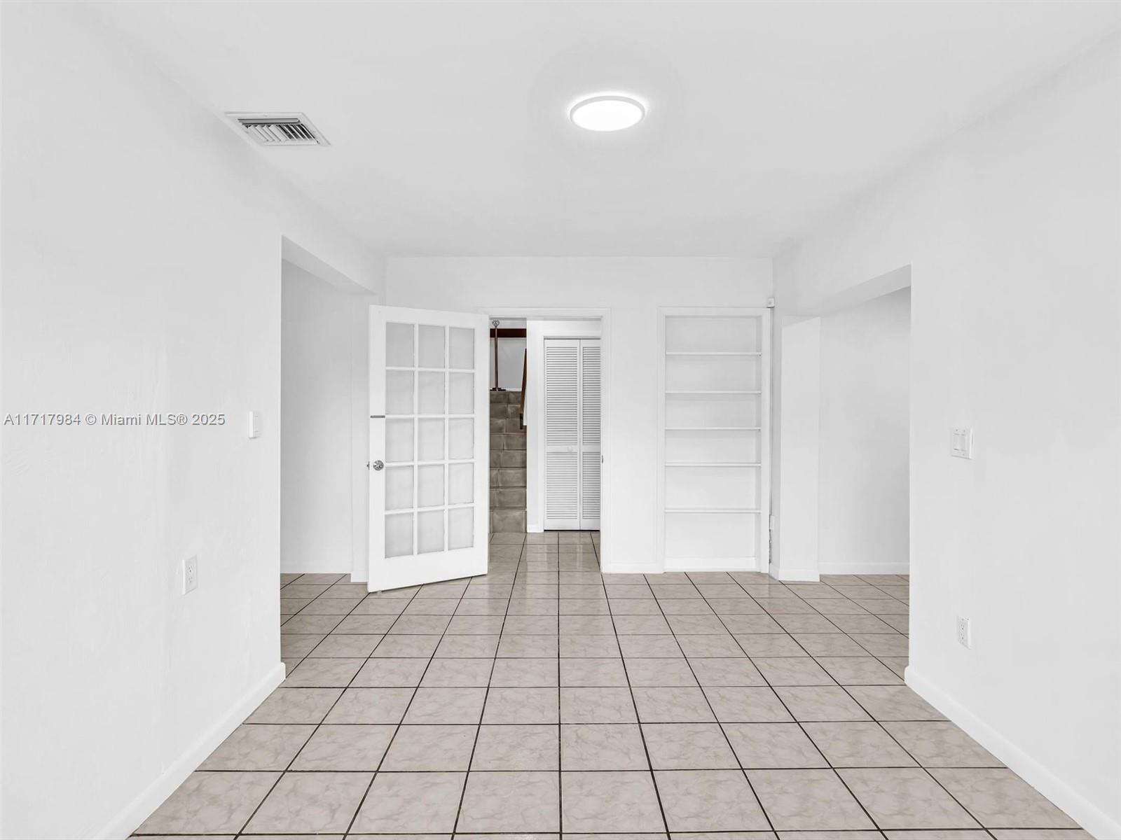 FAIRLAWN - Residential