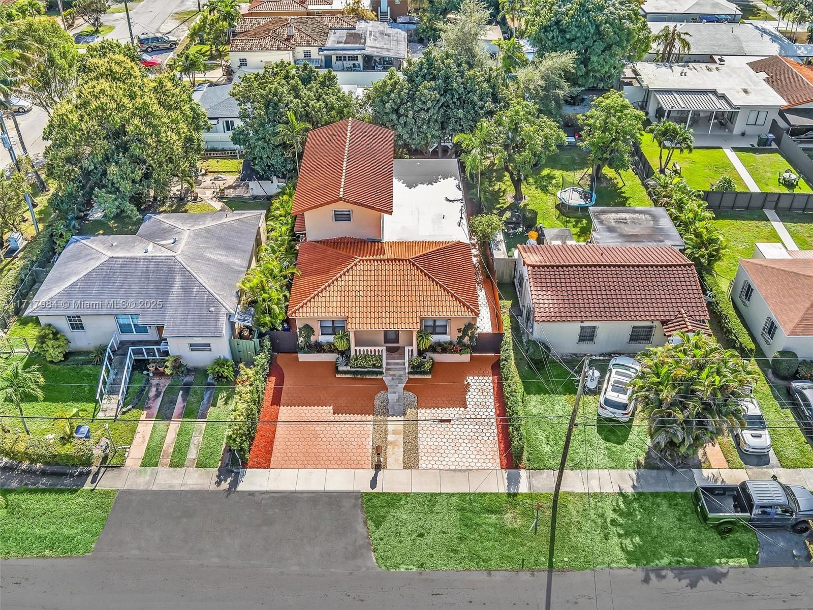 FAIRLAWN - Residential