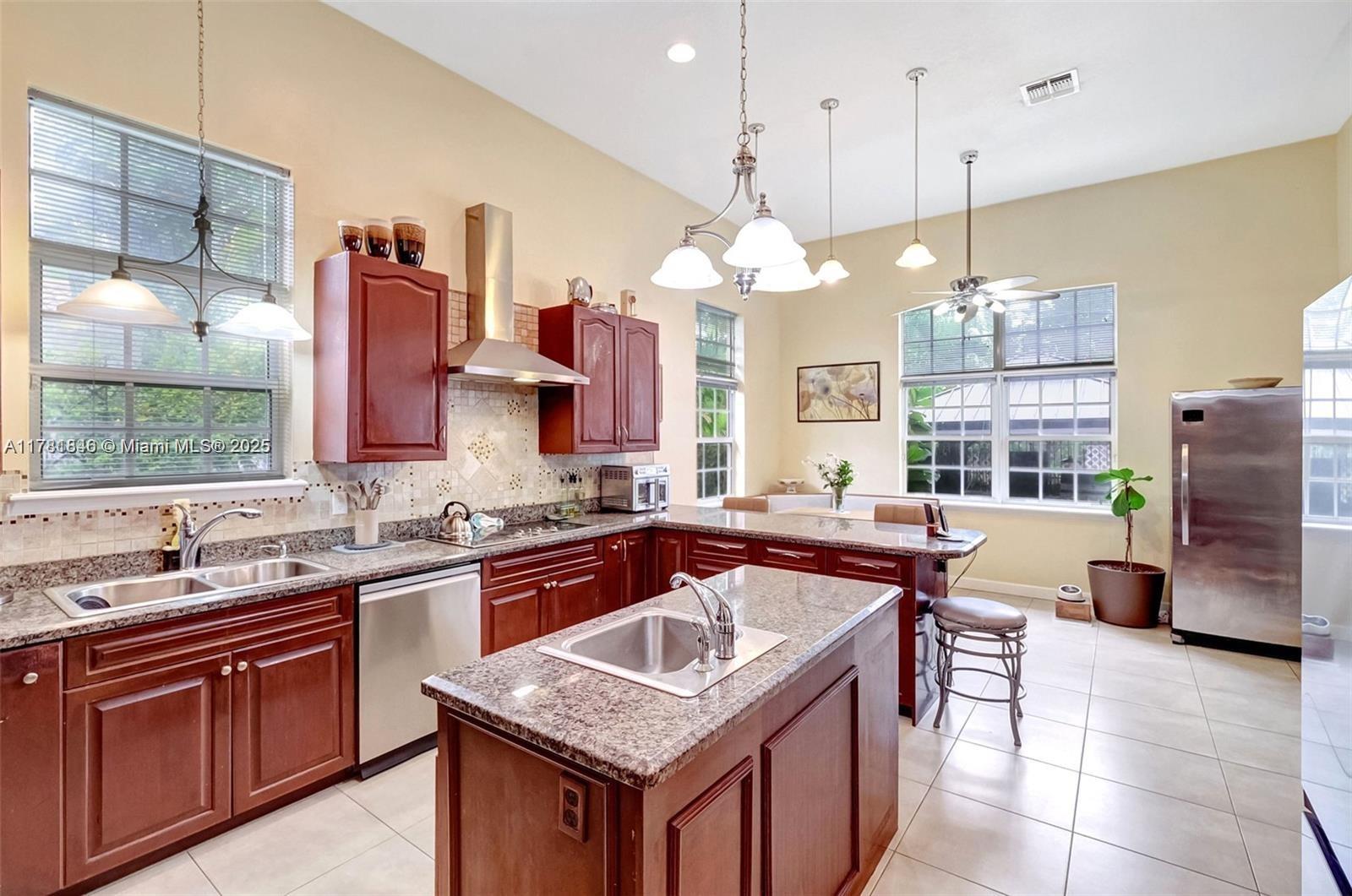 139 NW 102nd St