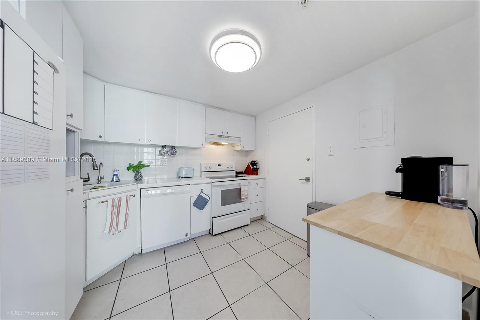 THE PAVILION CONDO - Residential
