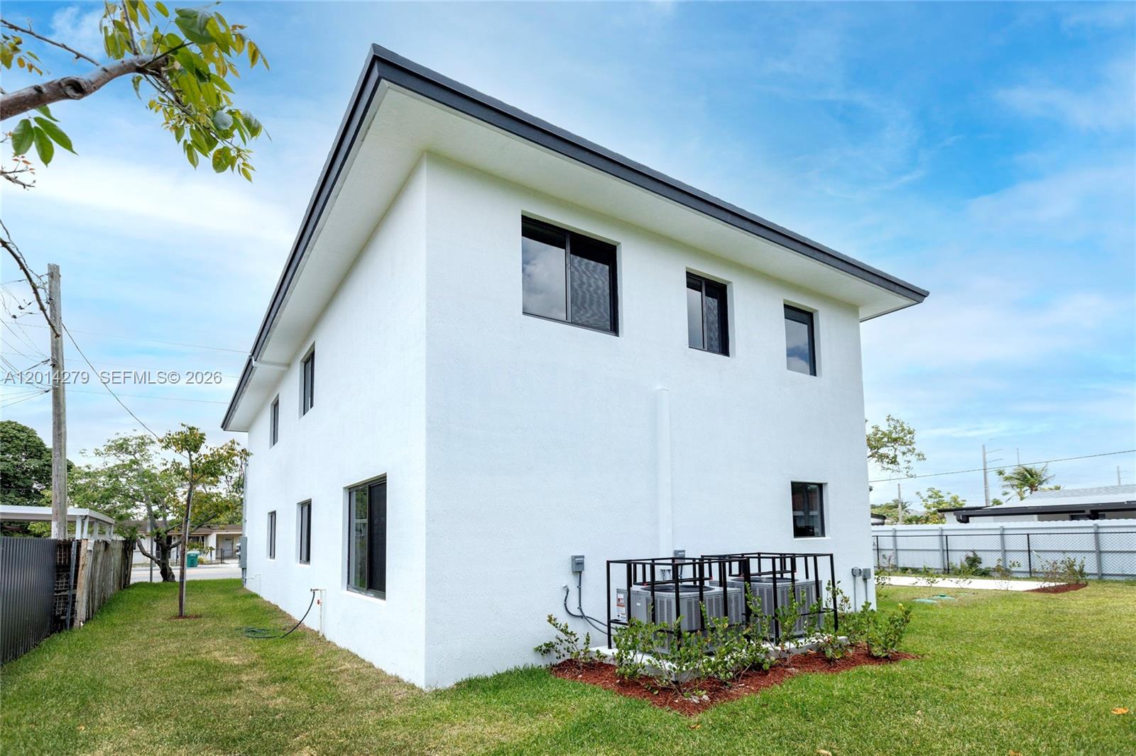 THE TROPICS AMD - Residential