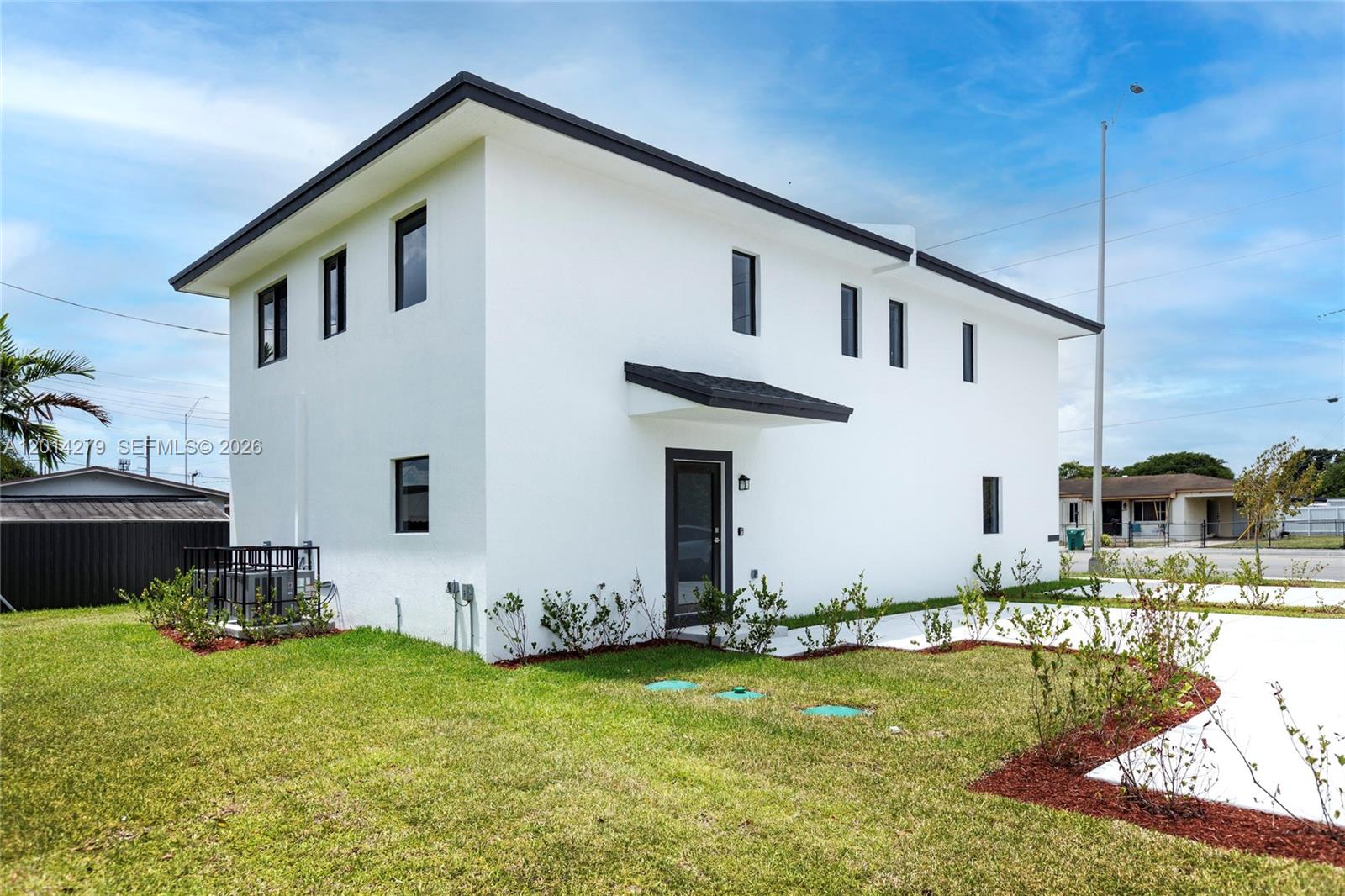 THE TROPICS AMD - Residential