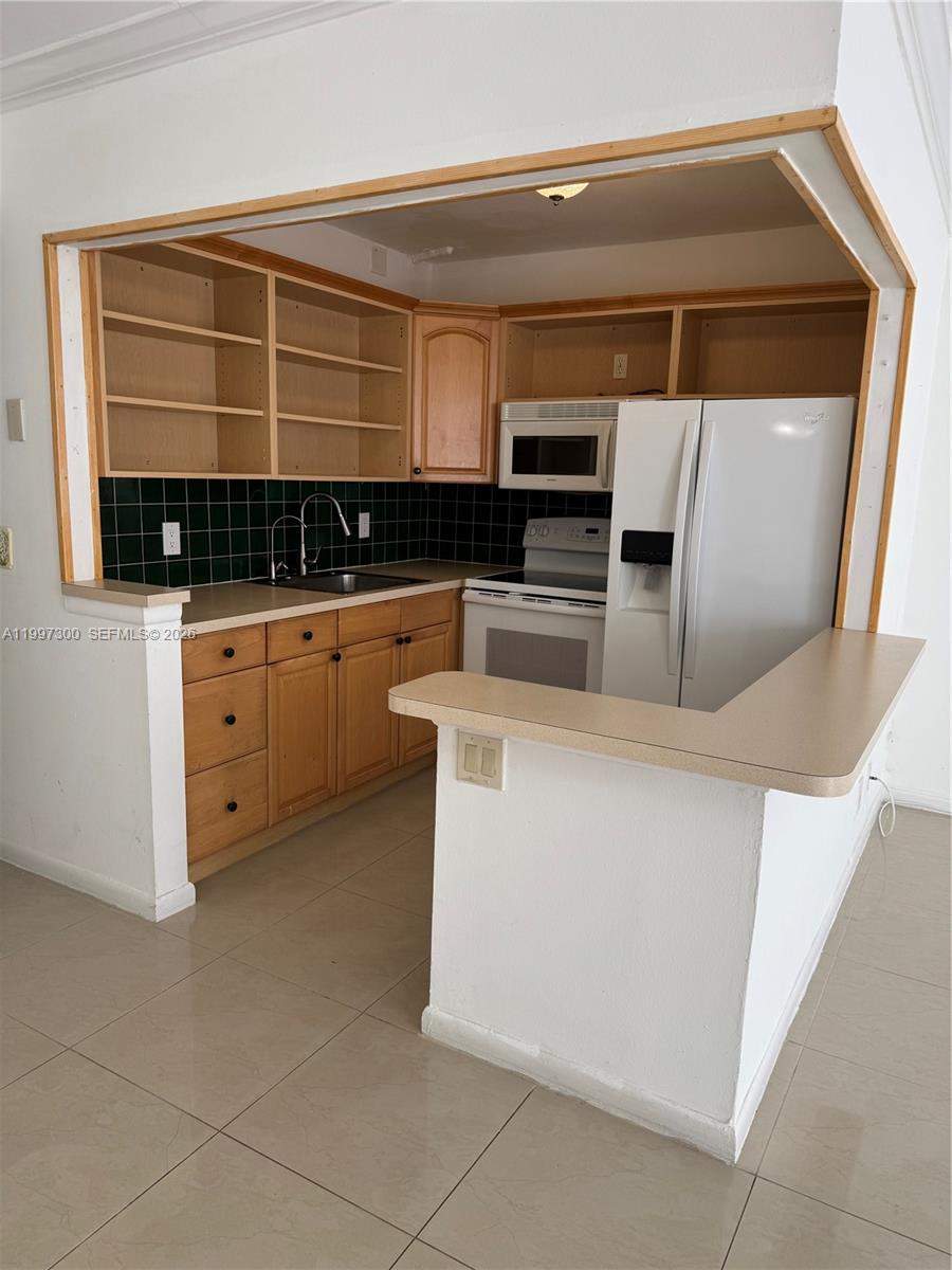 WESTBURY J CONDO - Residential