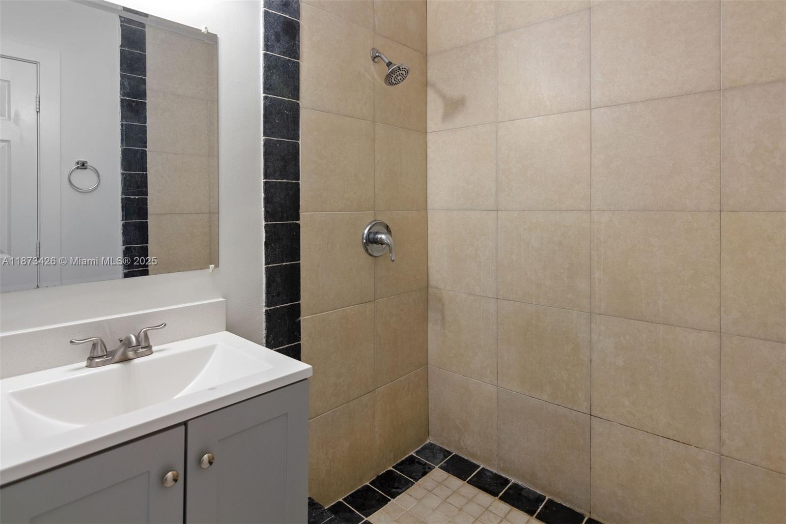 BROADVIEW PARK - Residential