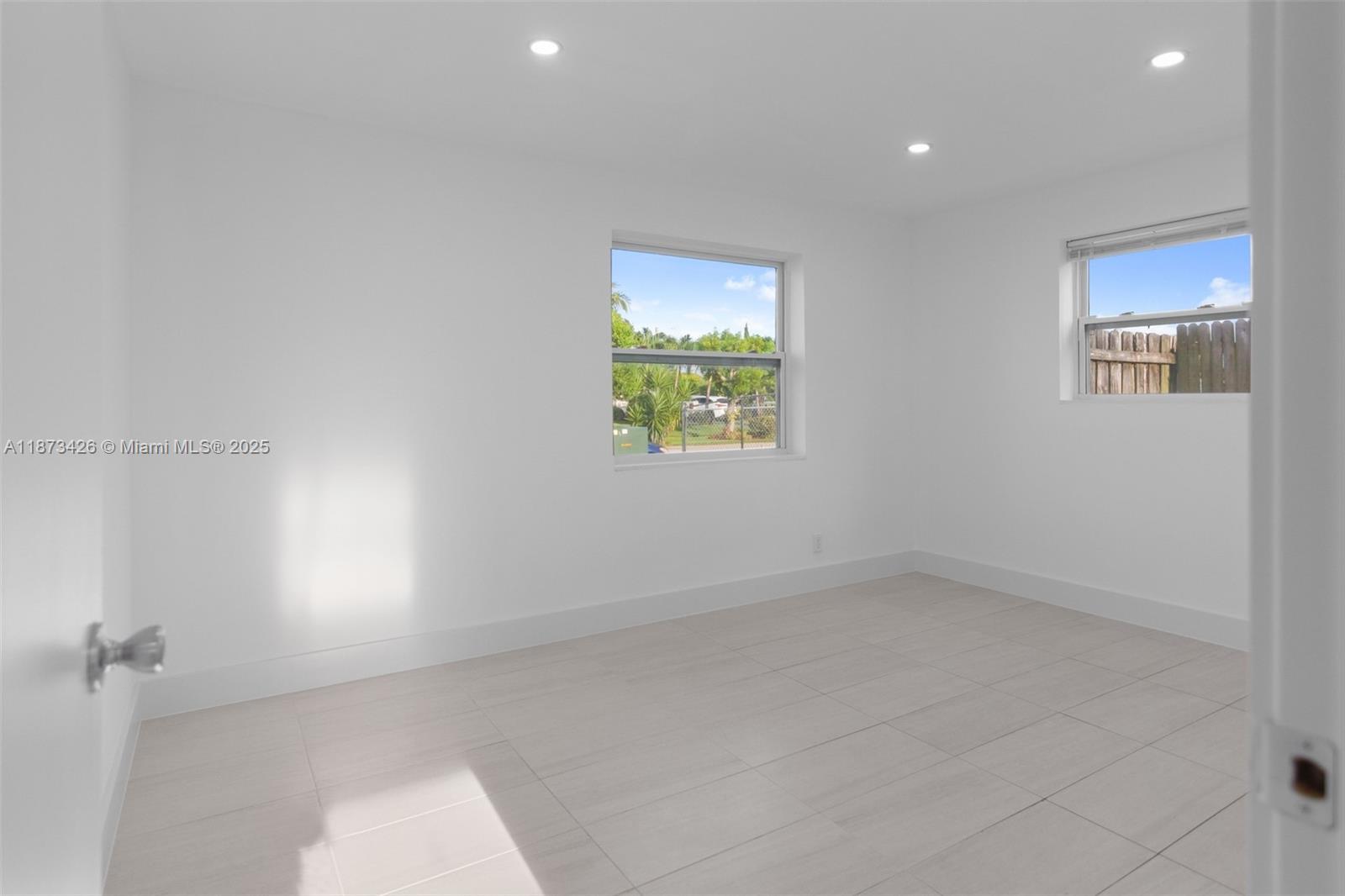 BROADVIEW PARK - Residential